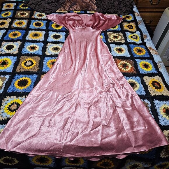 Free People Beatrice Dress in Dusty Rose size 2 - Picture 2 of 8